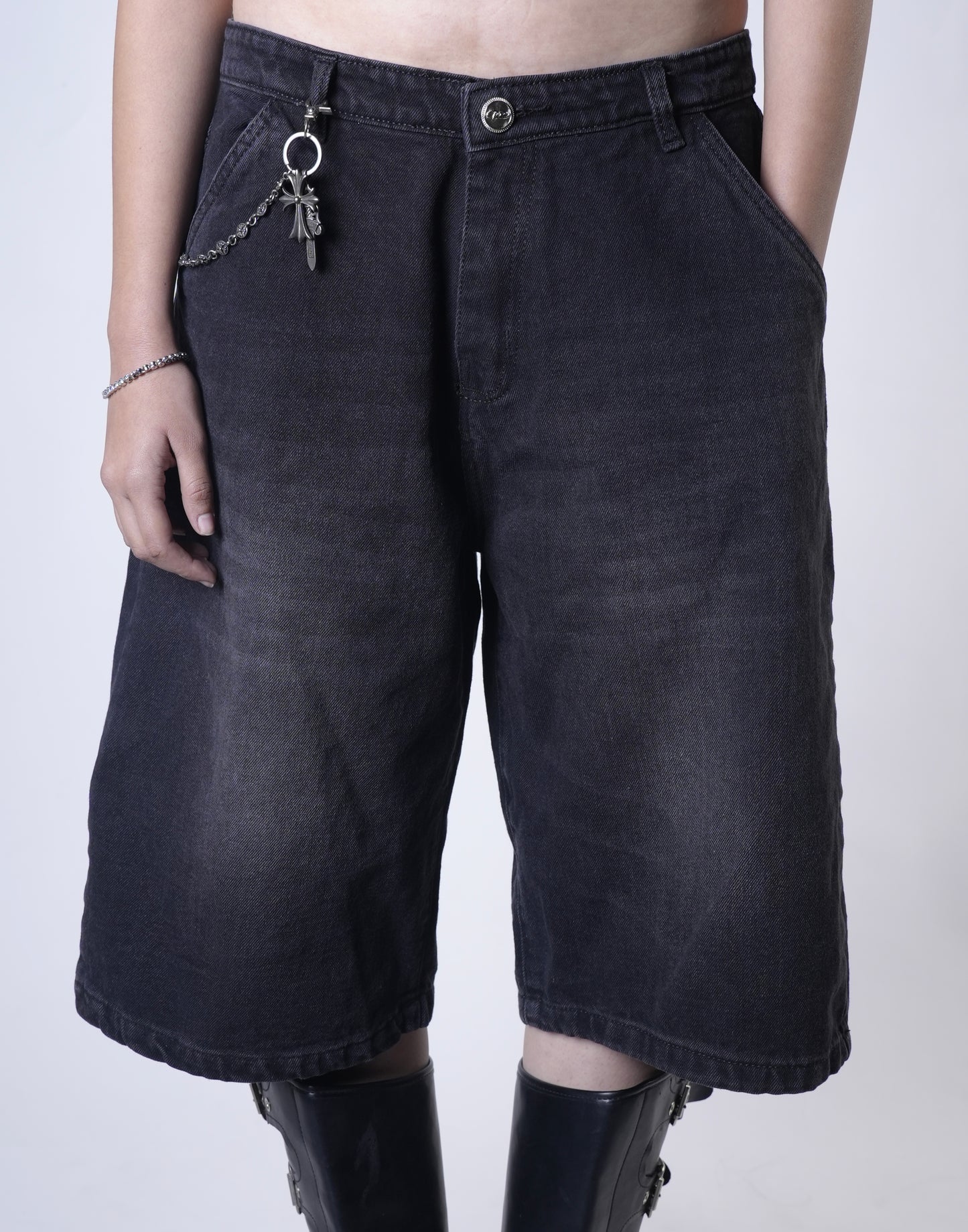 Reube: Black Washed Jorts